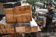 Paket menumpuk bukan berarti mandek, pengamat logistik jelaskan fenomena ini