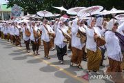 Pawai taaruf STQH Nasional ke-28 di Kendari