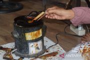 Menjaga nyala warisan budaya