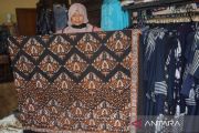 Menjaga nyala warisan budaya