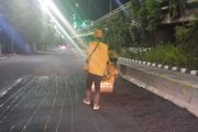 Viral dikeluhi pengendara, lubang Jalan Latumenten akhirnya ditambal