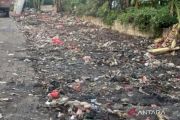 Satpel LH tuntaskan pembersihan tumpukan sampah di Cakung