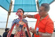 Tarik wisatawan melalui seni melukis tubuh di Sanur Village Festival