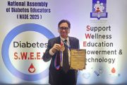 Indonesian diabetes expert receives award from the Philipines