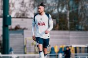 Kembali bermain setelah cedera panjang, bek Tottenham gembira
