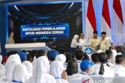 Prabowo luncurkan program Digitalisasi Pembelajaran 2025