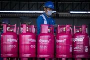 Pertamina salurkan 983 tabung LPG untuk dapur umum di Sumatera