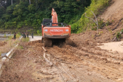 Pemulihan akses jalan nasional menuju Aceh Tengah terkendala BBM