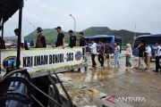 KRI Imam Bonjol gelar "open ship" di Natuna peringati Hari Armada TNI
