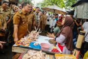 Gubernur Jateng: Kenaikan harga komoditas di pasar menjelang Natal masih wajar