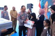 Polri berikan bantuan pendidikan bagi 10 anak korban KKB