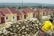 Karawang berpacu dengan waktu menata puluhan perumahan terlantar