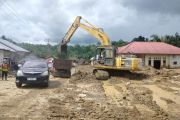 Agam butuh alat berat-dump truk bersihkan material banjir bandang&nbsp;