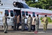 Prabowo bertolak naik heli tinjau lokasi bencana di Sumatera Barat