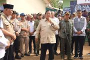 Prabowo targets one-month completion of temporary housing in W Sumatra