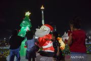 Monas tampilkan video mapping hingga ornamen Natal sambut masa libur akhir tahun