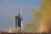 China luncurkan satelit baru ke luar angkasa