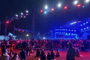 Ribuan warga padati Pantai Karnaval Ancol di malam Tahun Baru 2026