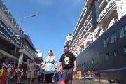 Ribuan pelancong asing kapal pesiar Westerdam singgah di Surabaya