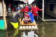Bupati Banjar salurkan bantuan korban banjir di Kawasan Keraton