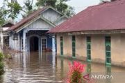 Hujan deras, 100 rumah lebih terendam banjir di Kota Bengkulu