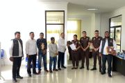 Polres SBT serahkan dua tersangka korupsi Dana Desa Ainena ke Kejari