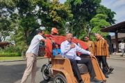 200 tukang becak di Tulungagung terima bantuan becak listrik Presiden