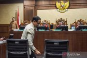 Nadiem Makarim hadapi sidang putusan sela kasus korupsi Chromebook