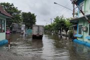 Puluhan pompa dioperasikan untuk mengurangi banjir Pelabuhan Semarang