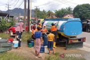 Baznas sends 186,000 liters of water to flood-hit Central Tapanuli