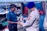 &lrm;Polairud Polres Natuna suluh nelayan soal keselamatan melaut
