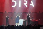 Dira Sugandi buka konser "An Evening with Brian McKnight"