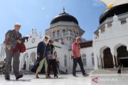 Indonesia pushes Muslim-friendly tourism to boost Islamic economy