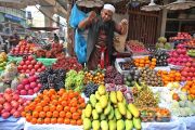 Album Asia: Mengunjungi pasar buah tropis di Dhaka, Bangladesh