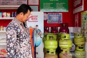 Koperasi merah putih di Temanggung mendistribusikan elpiji subsidi
