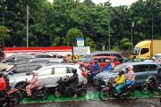 Macet panjang terjadi di Jalan DI Panjaitan usai banjir surut