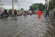 Banjir sebabkan kemacetan di Jalan Daan Mogot Jakbar