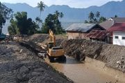 Kementerian PU-Adhi Karya tangani 21 sungai pascabanjir di Sumbar