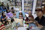 Mendongeng dua bahasa Prancis&ndash;Indonesia
