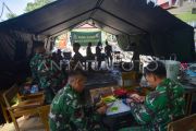 Penyediaan makanan untuk penyintas bencana di Palembayan