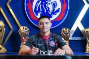 Arema pinjam penjaga gawang Gianluca Pandeynuwu dari Persis Solo&nbsp;