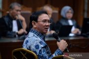 Ahok ungkap alasan lapangan golf jadi arena negosiasi minyak
