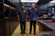 Anwar terima Panglima Tentera Darat, tekankan tak ada kompromi untuk rasuah