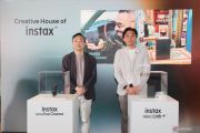 Fujifilm luncurkan kamera instan dan printer smartphone