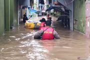 Luapan Kali Ciliwung rendam 38 RT di Jaktim hingga tiga meter