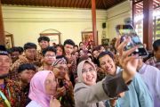 Astrid Widayani ingatkan Gen Z tidak larut dalam tekanan medsos