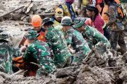 Hari ke-2 Longsor Cisarua, Tim SAR temukan total 25 kantong jenazah