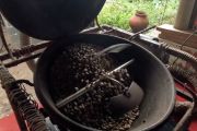 Kopi sangrai gerabah, citarasa lembut dan manis alami yang terjaga