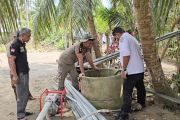 Pemko Lhokseumawe bersama warga pulihkan sumur terdampak bencana