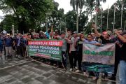 Ratusan sopir angkot demo, Pemkot Bogor tawarkan penataan bertahap
